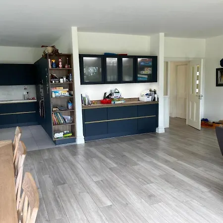 度假居 Entire 4 Bedroom Brand New With Sea Views