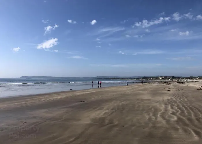 Semesterbostad Entire 4 Bedroom Brand New With Sea Views